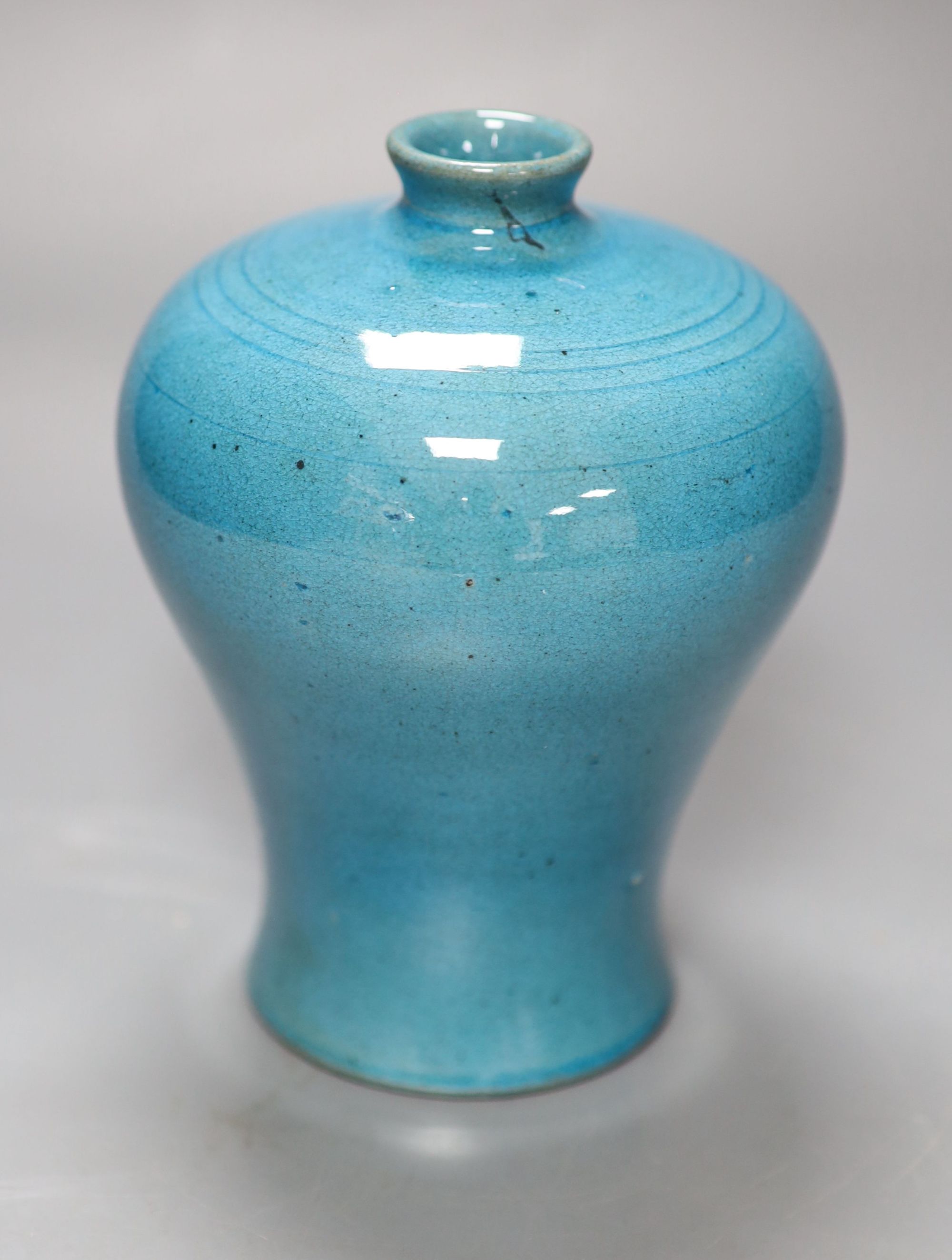 A Chinese turquoise glazed meiping, height 18cm